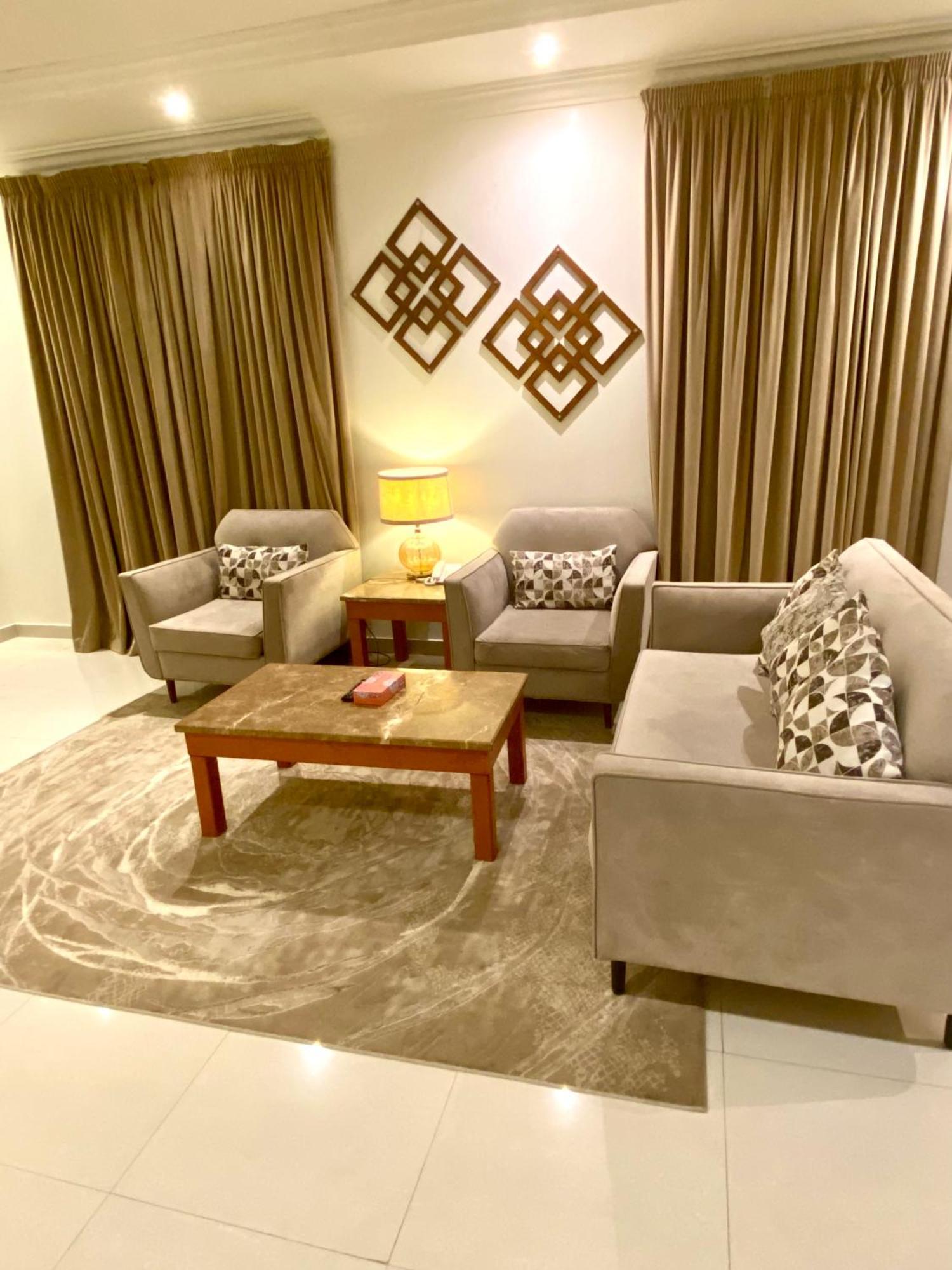 Al Joon Hotel Riyadh Eksteriør billede